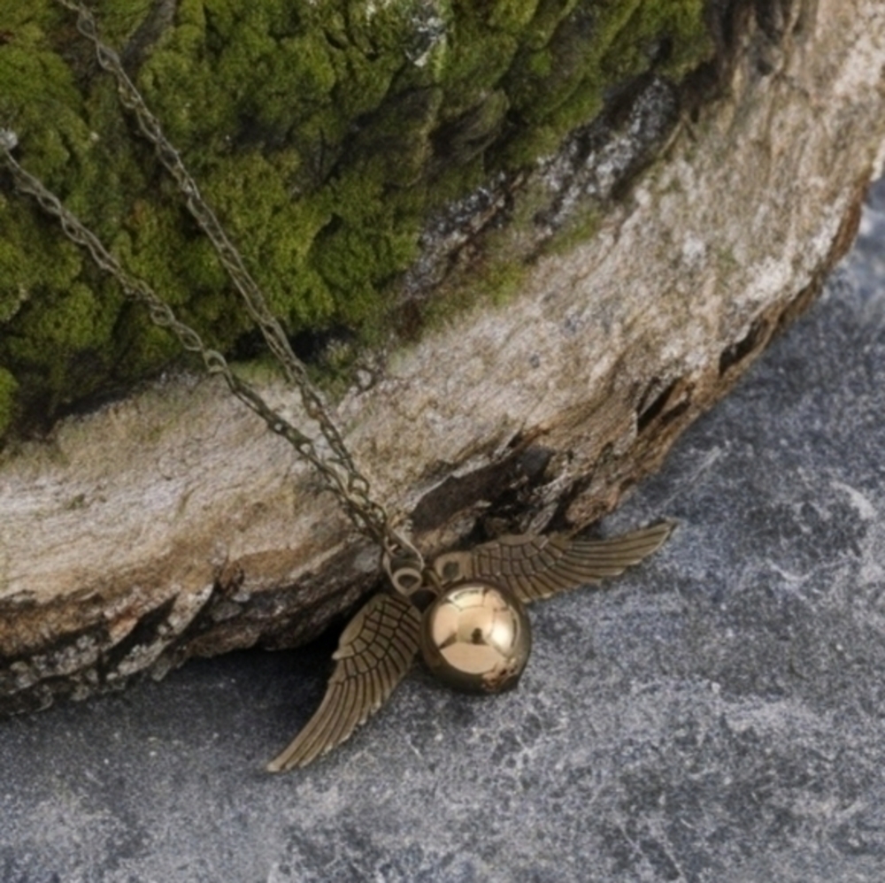 MODCLOTH HARRY POTTER GOLDEN SNITCH NECKLACE